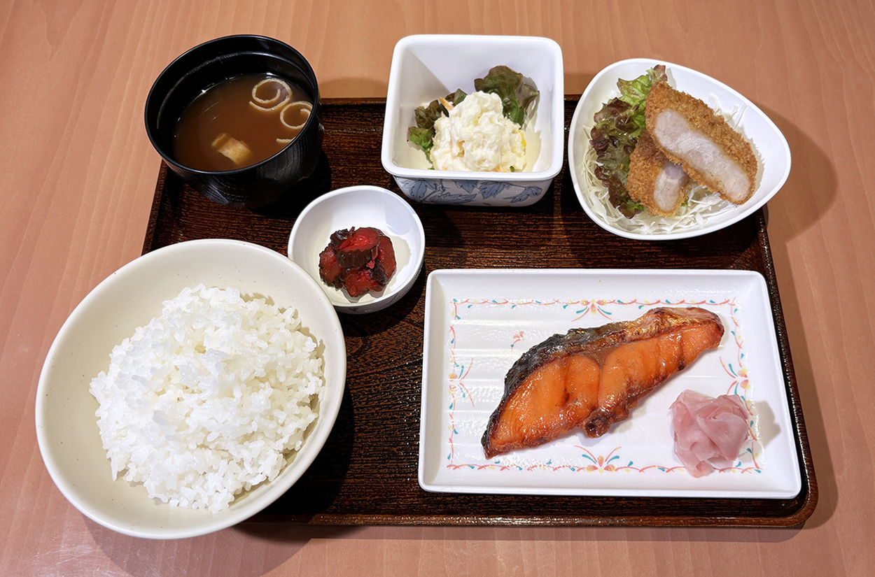 日替り定食　880円（税込）